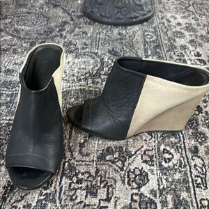 Vince Two-Tone Wedge Mules